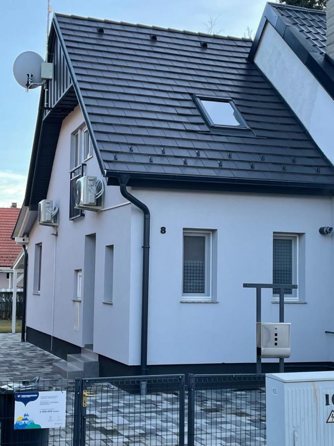 Heni Apartment Bük Eksteriør bilde