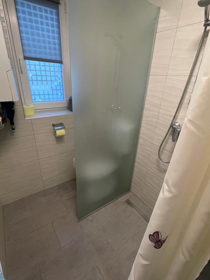 Heni Apartment Bük Eksteriør bilde