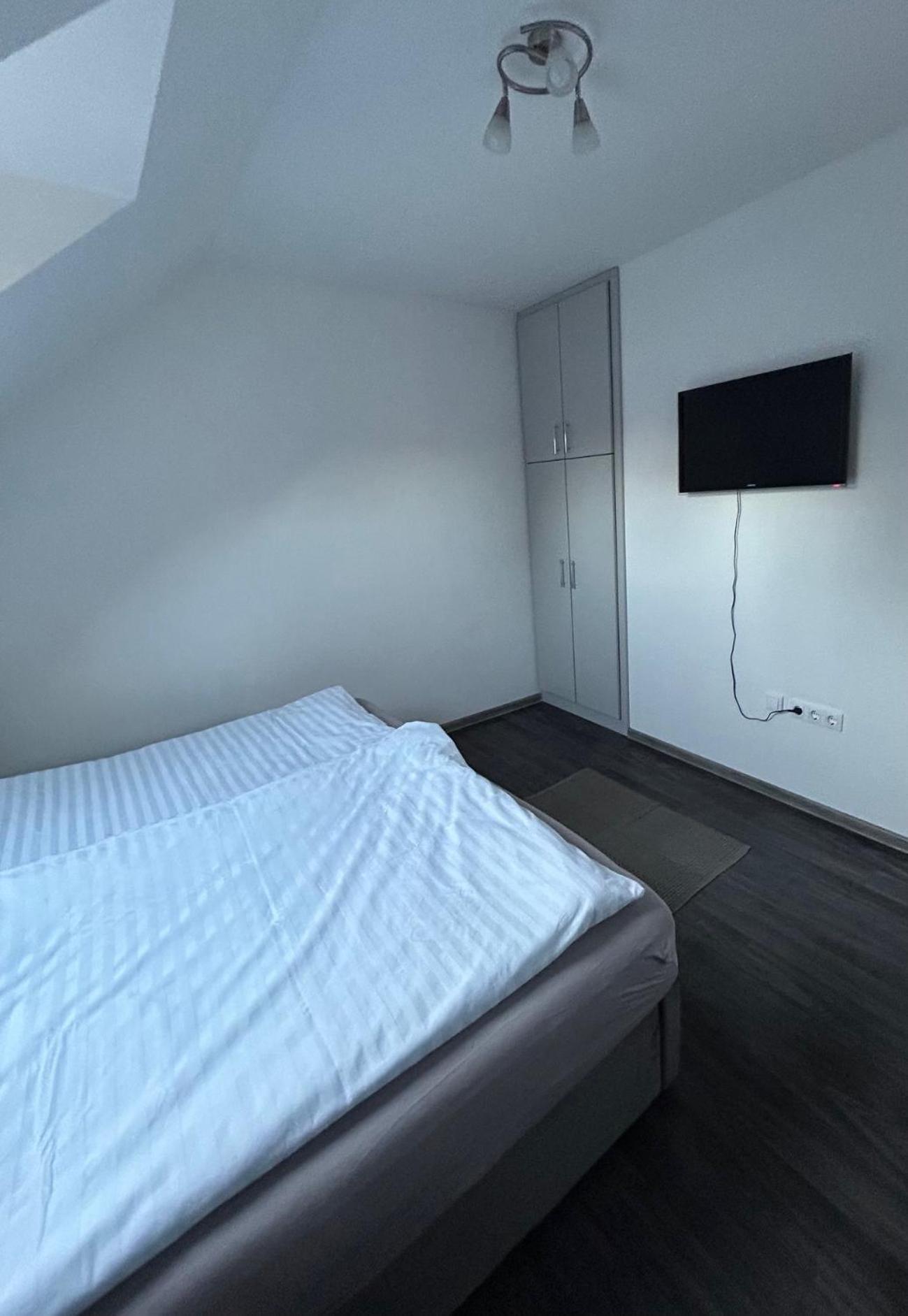 Heni Apartment Bük Eksteriør bilde