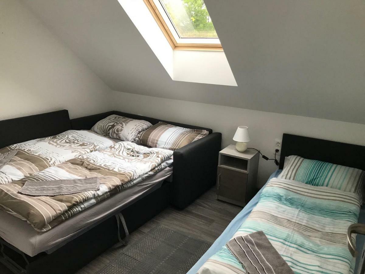 Heni Apartment Bük Eksteriør bilde